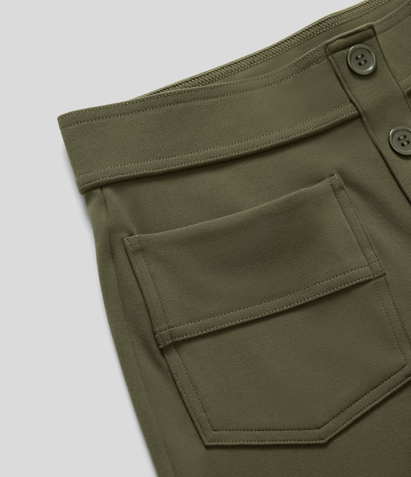 PANTALONS ÉLASTIQUES ET CONFORTABLES