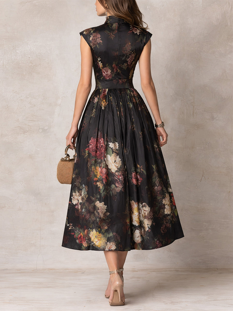 Patricia | Vestido Midi de Satén Negro con Estampado Floral y Pliegues