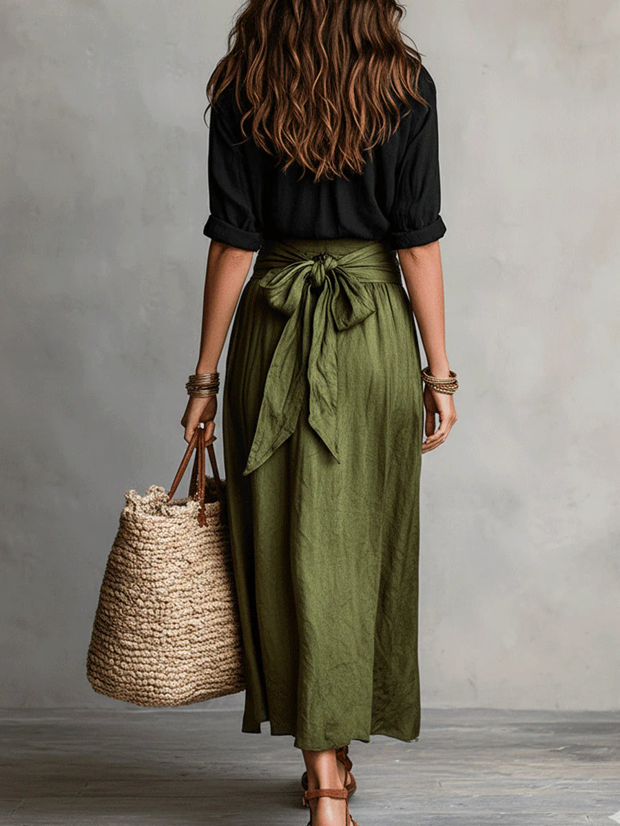 Vera™ | Ensemble deux pièces : t-shirt noir et jupe midi vert olive