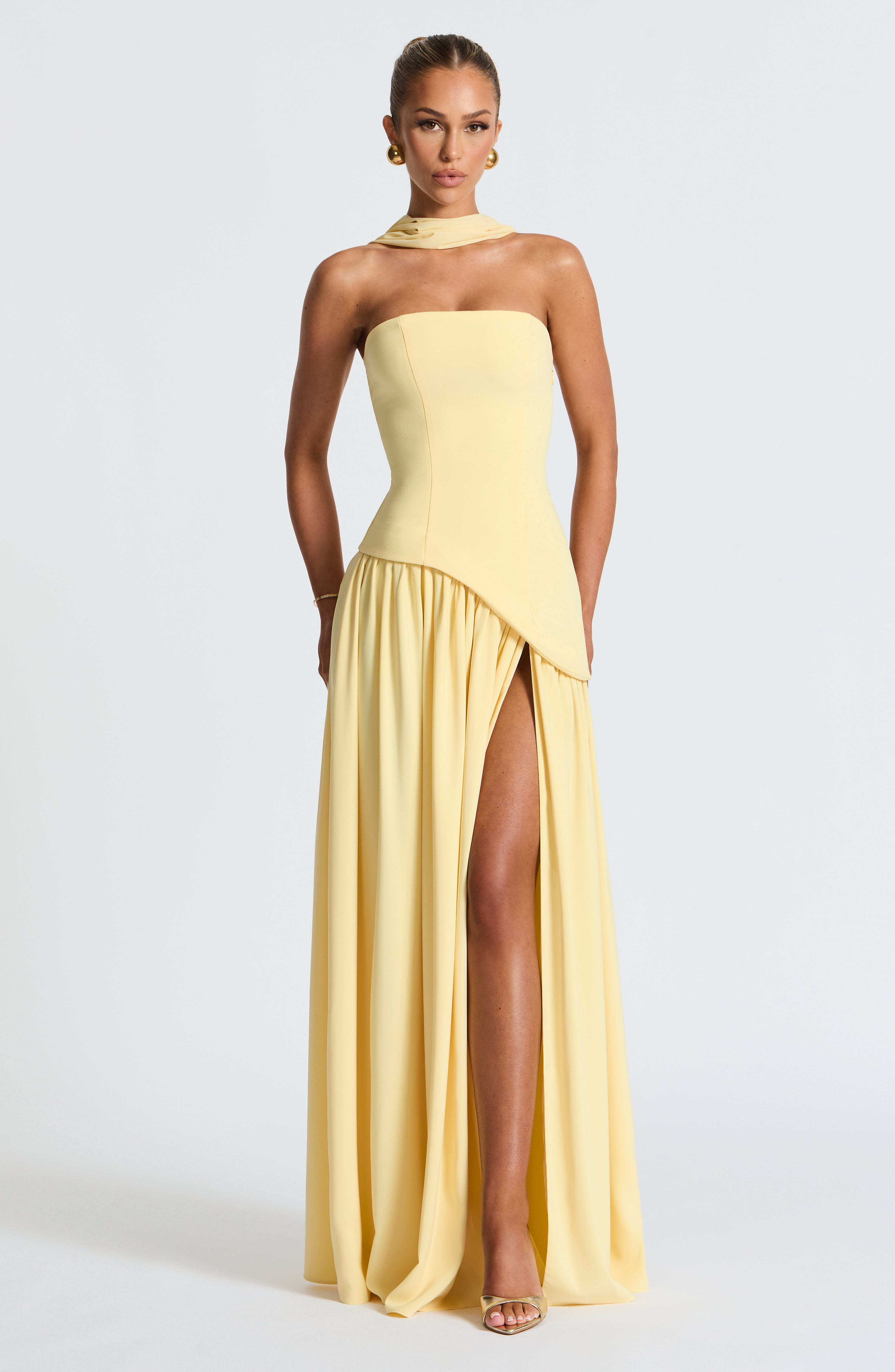 Robe élégante claire